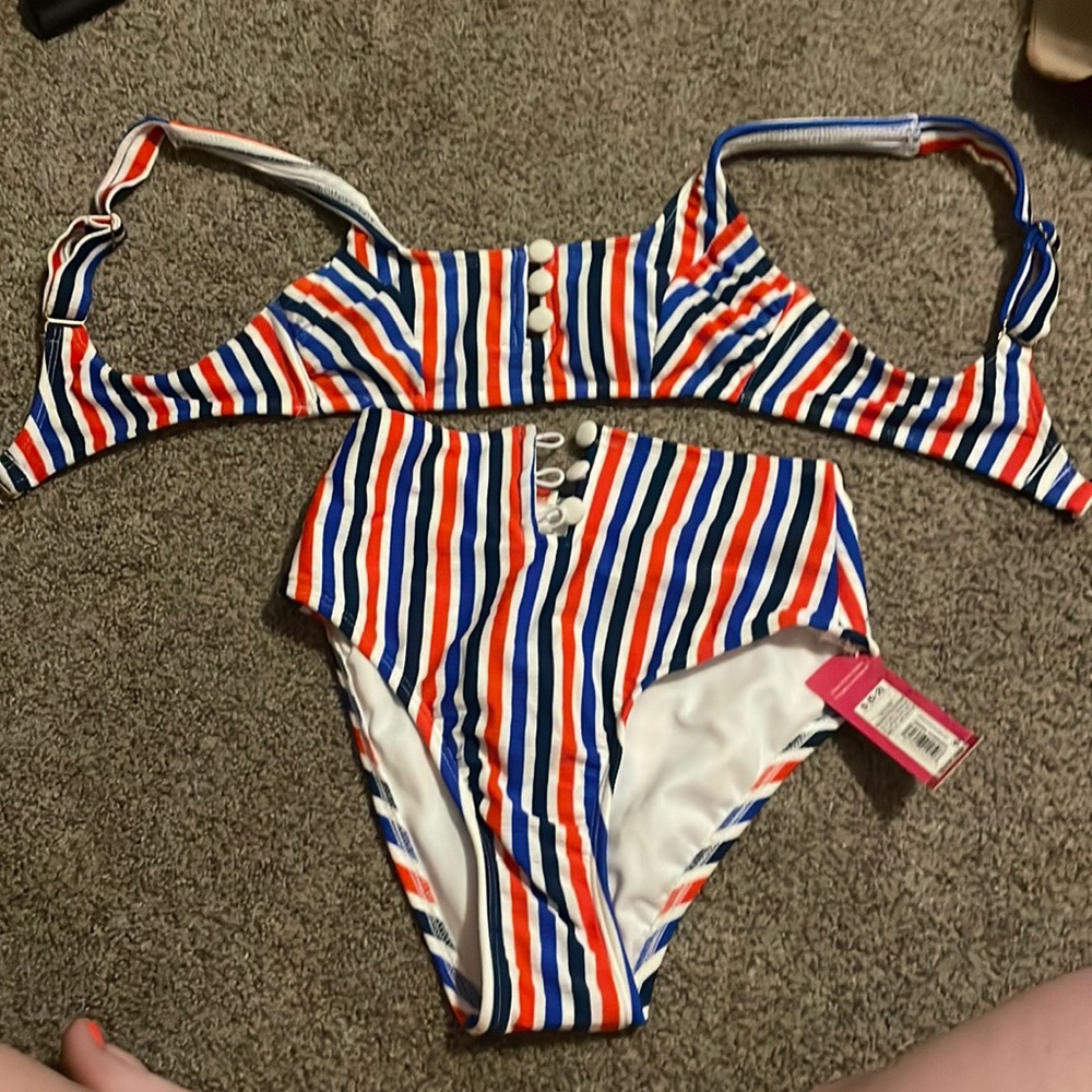 Xhilaration bikini top and bottoms